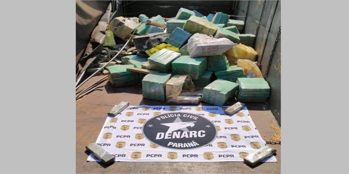 Denarc Cascavel apreende homem de 41 anos com 286 fardos de maconha