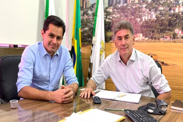 Foto relacionada a notícia: Pacheco e Paranhos reunidos para dialogar sobre o futuro e somar esforços por Cascavel