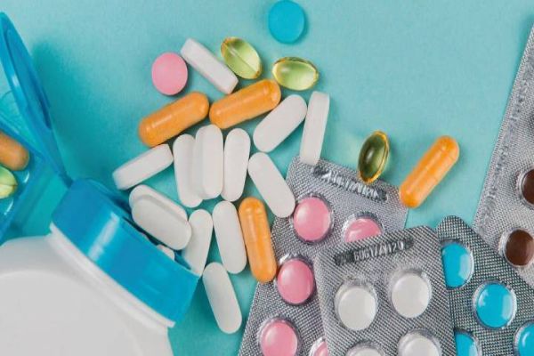 Intoxicação infantil por medicamentos cai 14,5% no Paraná de 2019 a 2021