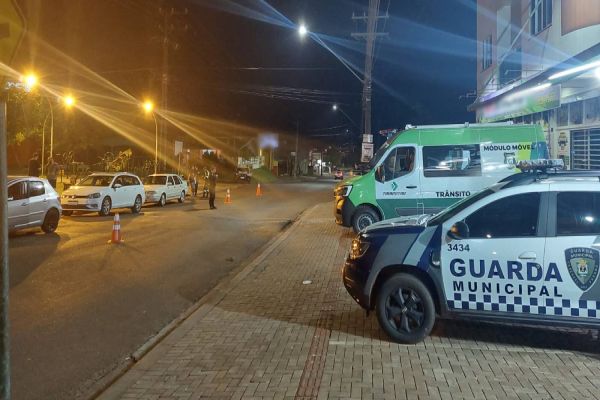 Operação Lei Seca: Quinze condutores foram flagrados dirigindo sob efeito de álcool