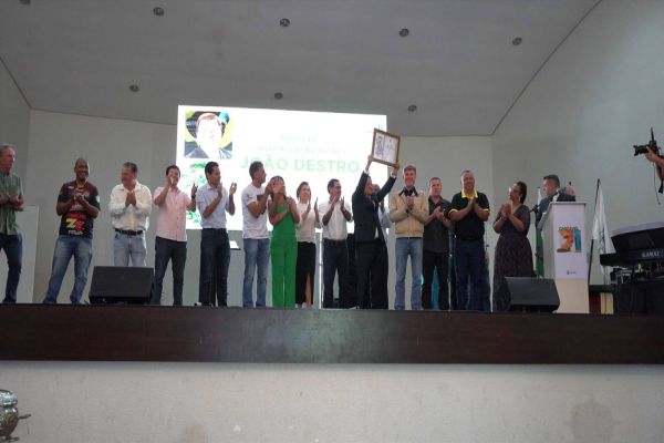Cascavel celebra 71 anos com homenagem aos pioneiros que fazem parte da história da cidade