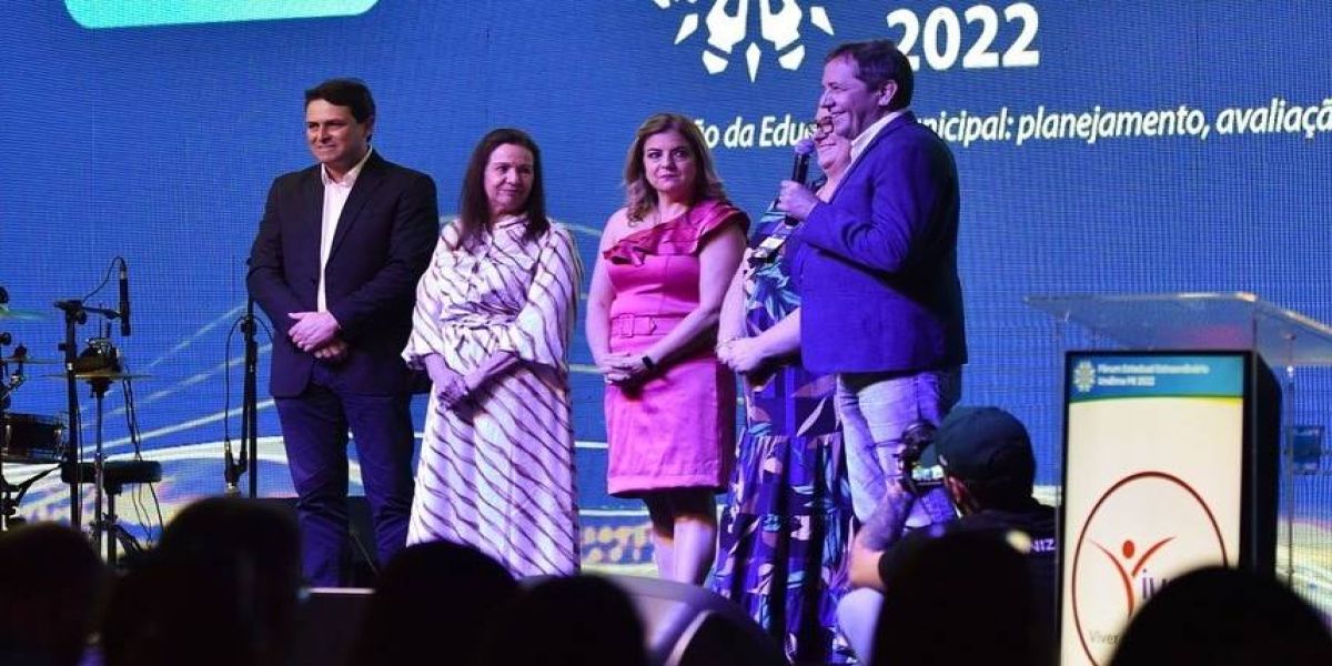 Semed marca presença no Fórum Extraordinário da Undime