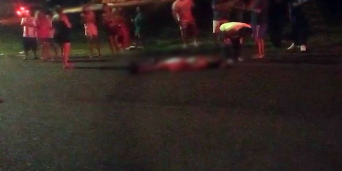 Motociclista morre após colidir contra caçamba de entulhos no Bairro Brasília