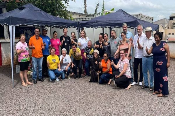 Provopar distribui alimentos arrecadados em Show do Gusttavo Lima, promovido pelo Cascavel
