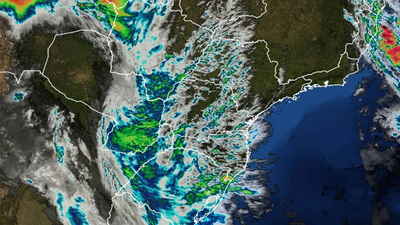 Foto relacionada a notícia: Semana começa com tempo nublado e previsão de pancadas de chuva em Cascavel