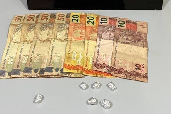 Mulheres são detidas por tráfico de drogas no bairro Interlagos