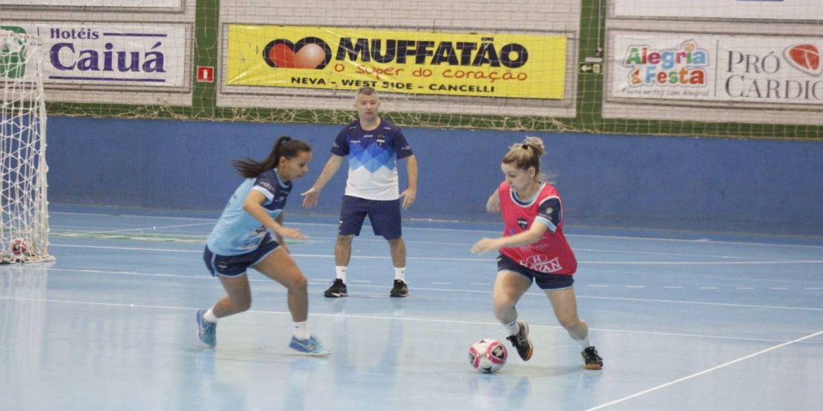 Stein Cascavel Futsal recebe o Cianorte pela semifinal do Campeonato Paranaense