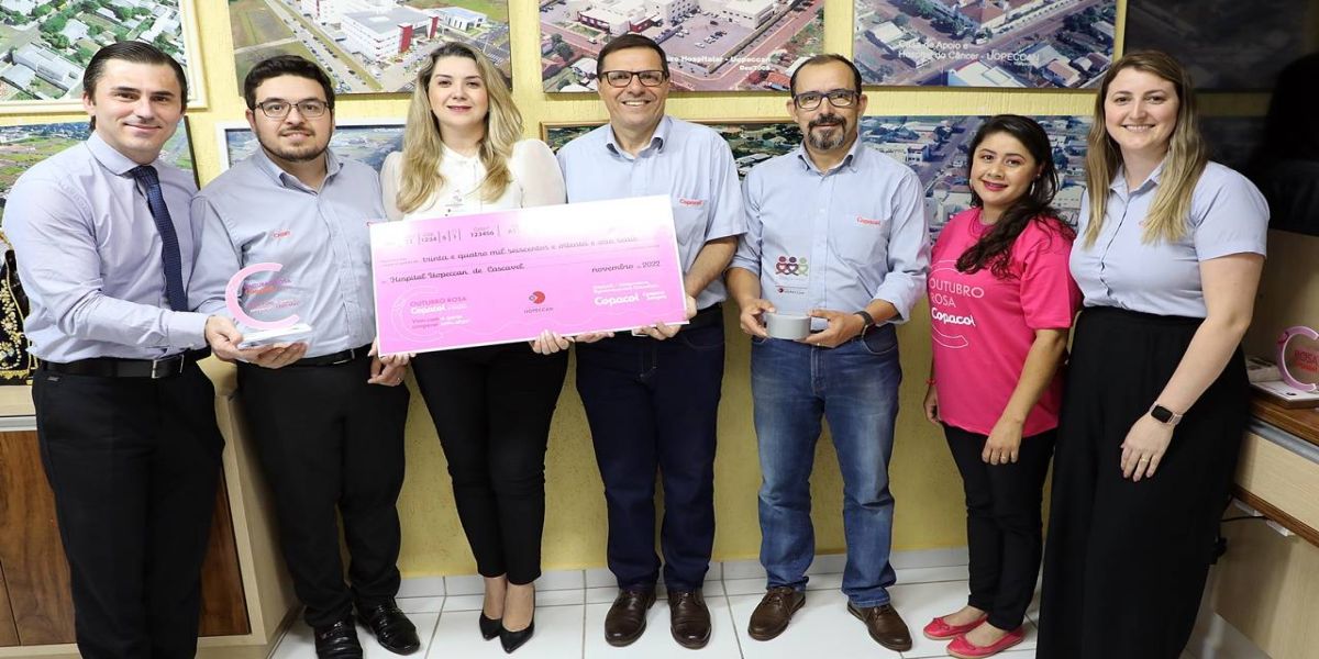 Uopeccan recebe cheque da campanha Tilápia Copacol no valor de R$ 34 mil