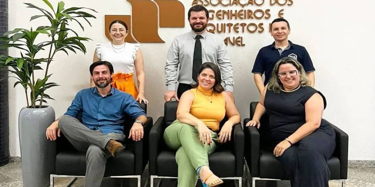 Arquiteta urbanista, Larissa Cogo Rover é eleita a nova presidente da AEAC