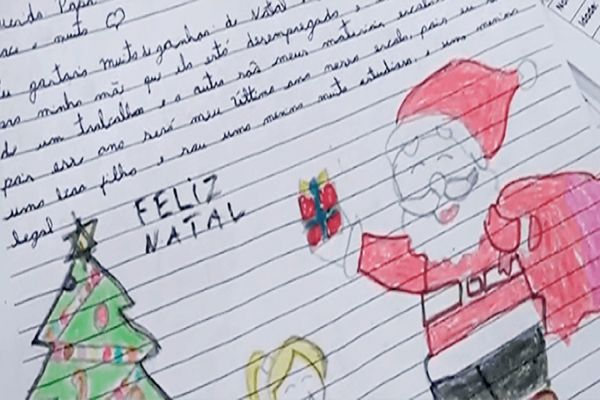 Secretaria de Assistência Social tem mil cartinhas adotadas, da campanha "Cartinhas de Natal”