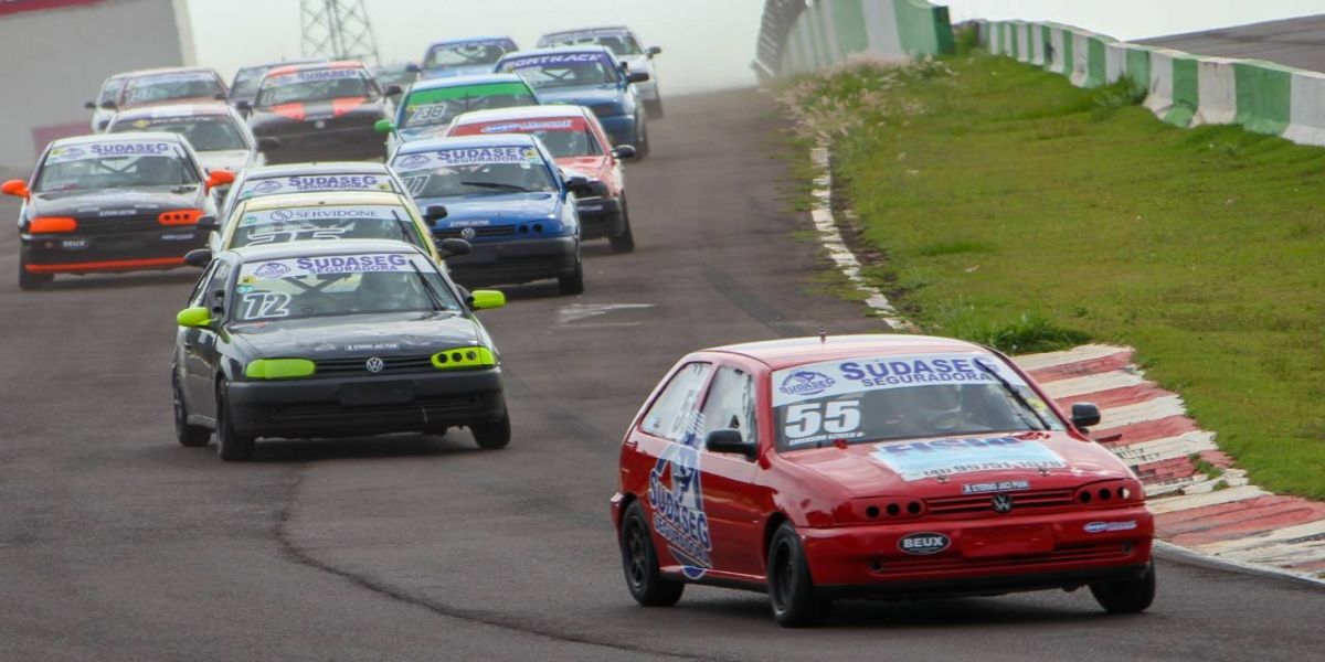 Final do Paranaense de Marcas será preliminar da F-Truck em Cascavel
