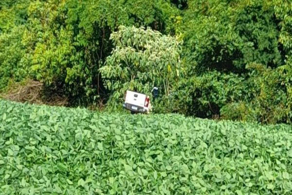 Caminhonete de mulher encontrada morta é localizada em Ubiratã