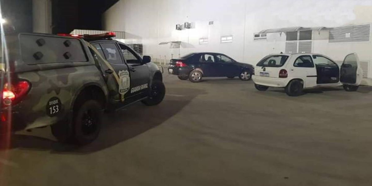 Mulher encontra anúncio online do seu próprio carro e aciona a GM e vai ao encontro do vendedor