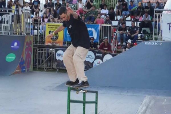 Vitor Hugo Genghini é o Campeão Brasileiro de Street Skate AM 2022 em Cascavel