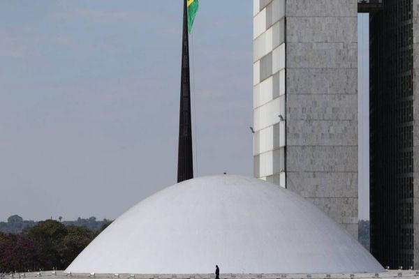 Comissão aprova texto preliminar do Orçamento de 2023