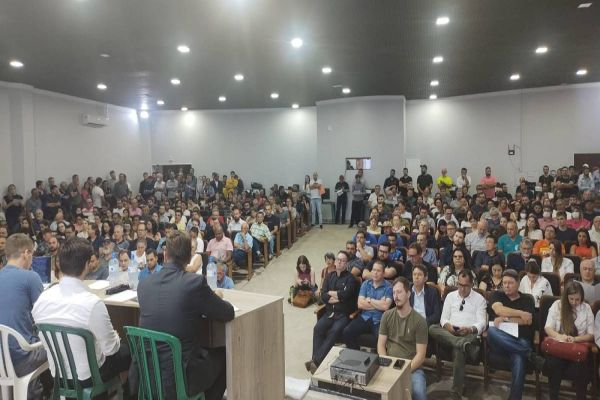 População lota auditório da prefeitura para debater atualização do Plano Diretor