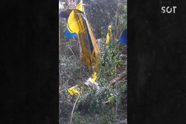 Imagem referente a notícia: Avião de pequeno porte cai em área de mata nas proximidades do Aeroporto de Ponta Grossa
