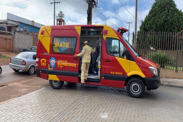 Imagem referente a notícia: Pedestre de 59 anos é atropelada por moto na Avenida Piquiri no Bairro Brasmadeira