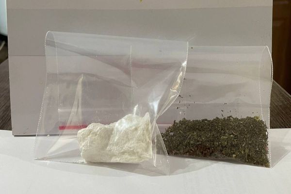 Passageiro de táxi é preso por tráfico de drogas em Corbélia