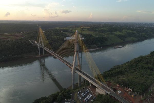 Imagem referente a notícia: Ponte da Integração Brasil-Paraguai será inaugurada na próxima segunda-feira (12)