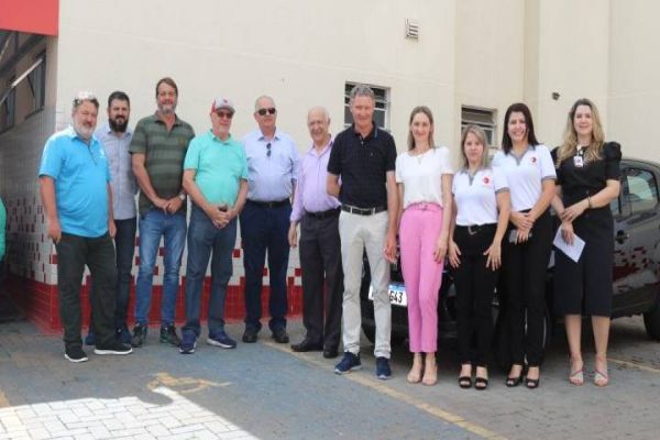 Uopeccan realiza entrega dos prêmios da Ação Entre Amigos