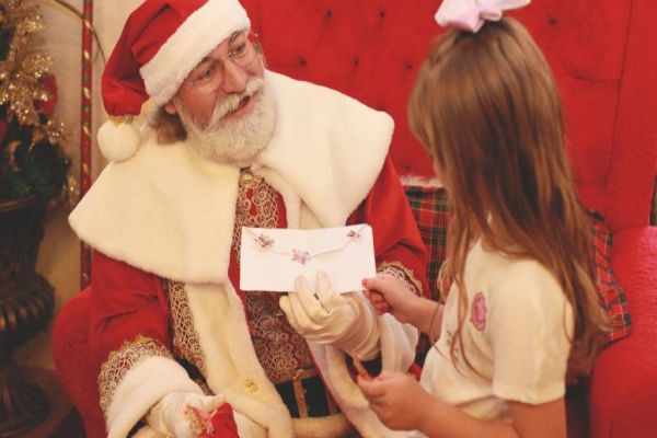 Casinha do Papai Noel receberá crianças com espectro autista em Cascavel