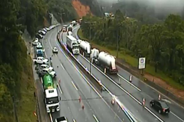 Segunda faixa da BR-376, sentido Florianópolis, é liberada para o tráfego em Guaratuba