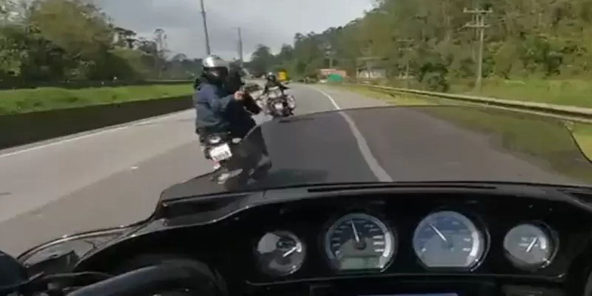Criminosos são baleados durante tentativa de roubo de moto em rodovia