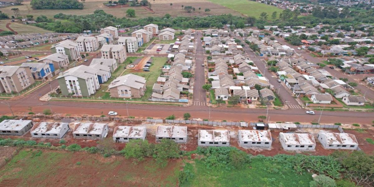 Facilidade de aprovação de projetos ajuda a reduzir déficit habitacional em Cascavel