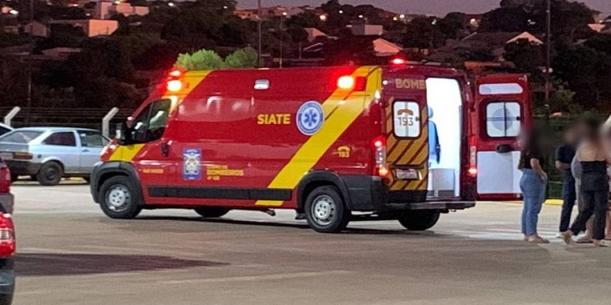Motociclista sofre ferimento na cabeça após colisão na Rua Veneza