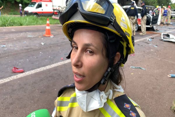 Imagem referente a notícia: Bebê ileso: "a cadeirinha é caso de vida ou morte da criança", explica tenente dos Bombeiros