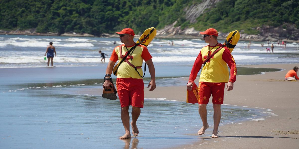 Corpo de Bombeiros vai atuar com mais de 900 profissionais no Verão Maior Paraná