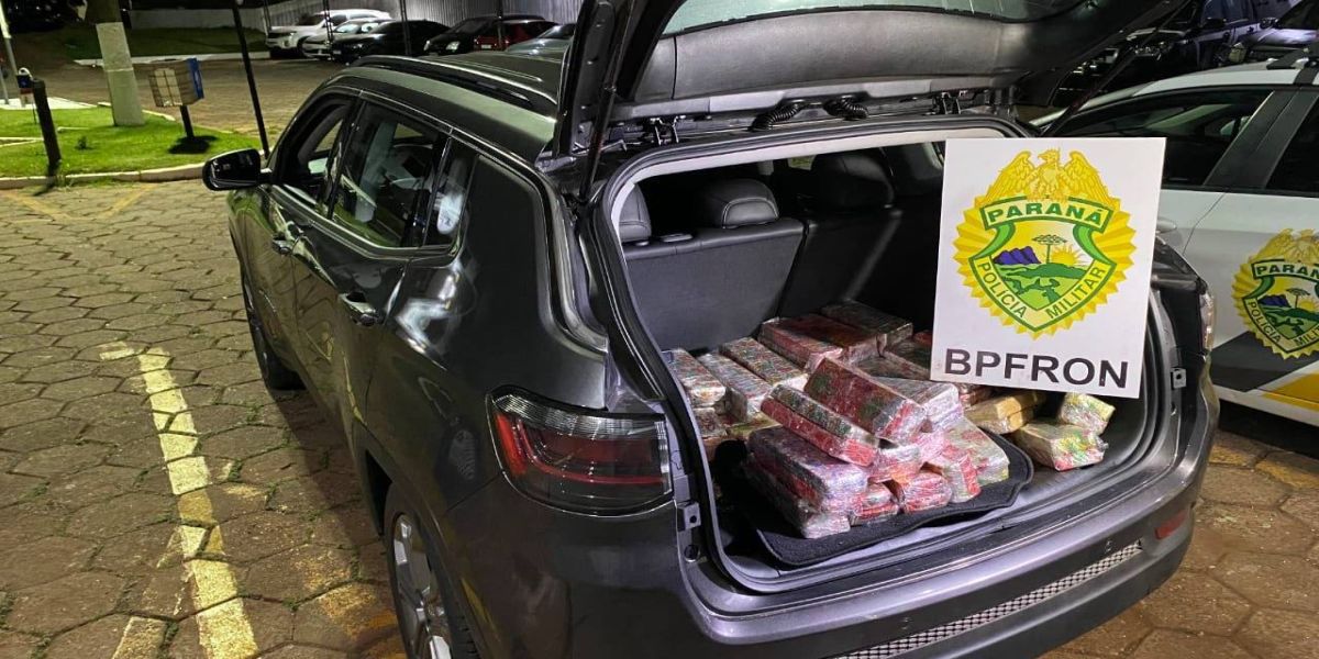 BPFRON apreende veículo com mais de 150 quilos de maconha em Cascavel