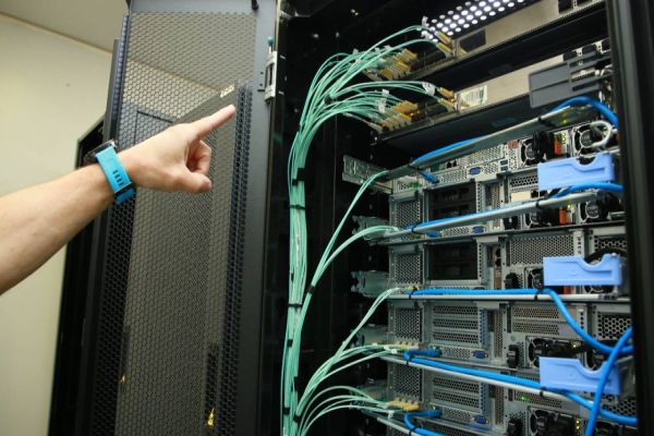 Modernização do Data Center agilizará serviços do Município de Cascavel