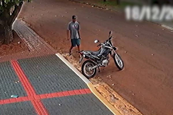 Imagem referente a notícia: Tentativa de furto de motocicleta é registrada no Bairro Universitário