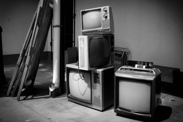 Desapego Solidário: móveis e eletros usados podem ser doados a imigrantes