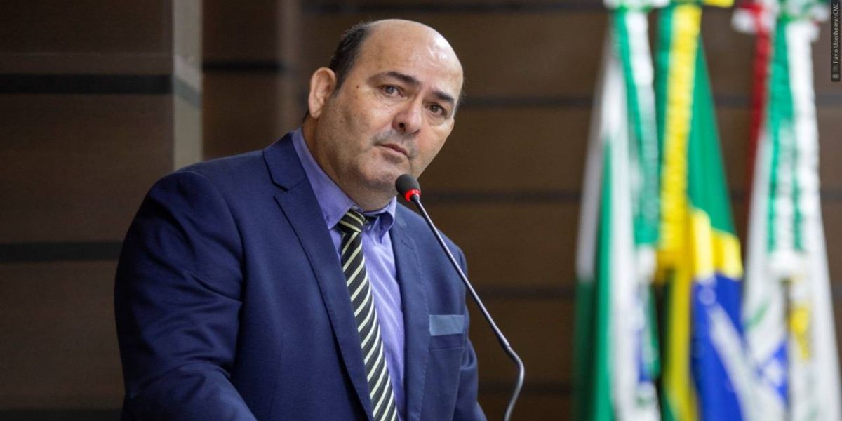 Quais são as emendas impositivas apresentadas pelo vereador Josué de Souza?