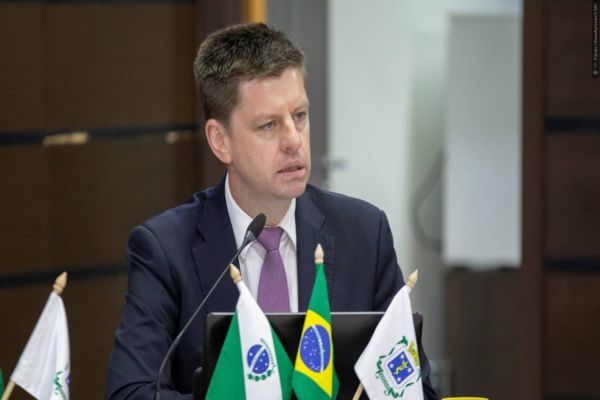 Quais são as emendas impositivas apresentadas pelo vereador  Pedro Sampaio?