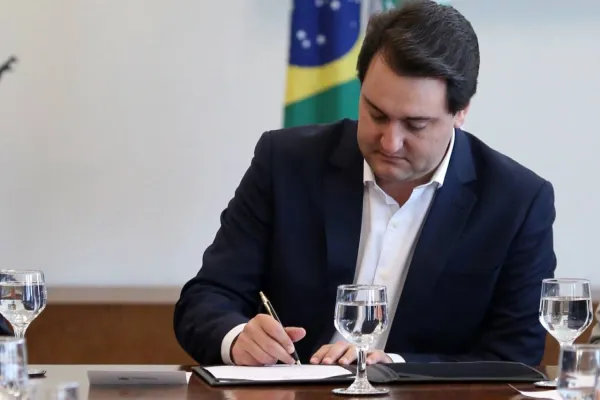 Foto relacionada a notícia: Governador anuncia três novos nomes para o primeiro escalão do Estado