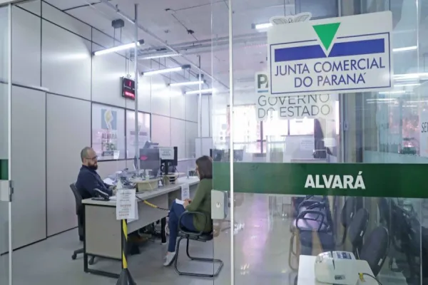 Foto relacionada a notícia: Integração com a Redesim completa um ano e resulta em crescimento de 51% na abertura de empresas