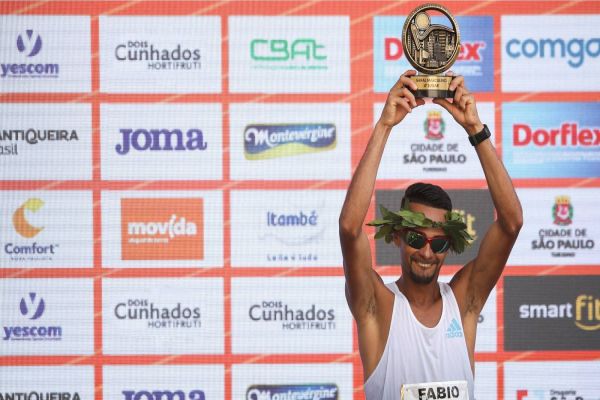 Queniana Catherine Reline vence corrida de São Silvestre; Brasileiro chega em quarto lugar