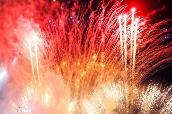 Município de Cascavel orienta população sobre fogos de artifício de altos estampidos