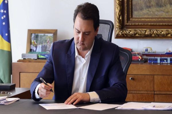 Ratinho Junior anuncia mais cinco nomes do novo governo