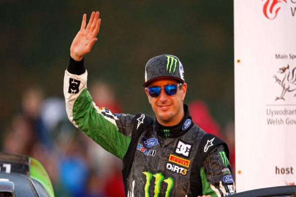 Piloto e astro do YouTube Ken Block morre em acidente de snowmobile