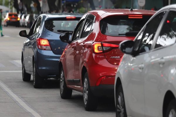 Com redução do IPVA, emplacamentos aumentaram 42% no Paraná entre 2024 e 2025