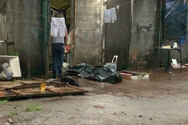 Imagem referente a notícia: Homem de 33 morre após alvejado por disparos de arma de fogo no Bairro Cancelli