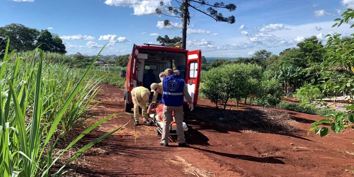 Após 24 horas, Mulher é resgatada pelo Corpo de Bombeiros dentro de córrego no Bairro Santo Onofre