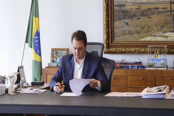 Foto relacionada a notícia: Governador anuncia recondução dos diretores da Ferroeste, Invest, Fomento e BRDE