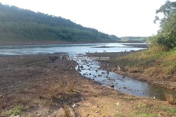 Adolescente de 15 anos morre afogado no Rio Paraná