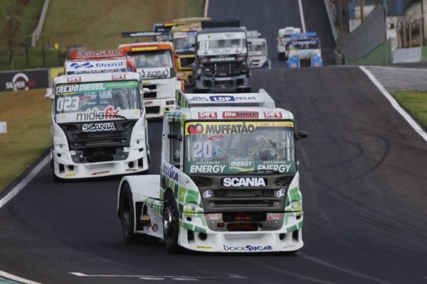 Fórmula Truck terá o limite de 52 caminhões na temporada 2023